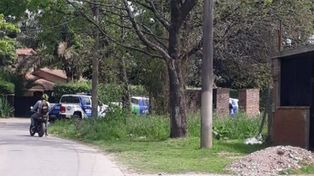 Femicidio: hallaron el cuerpo semidesnudo de una joven con una puñalada en el torso