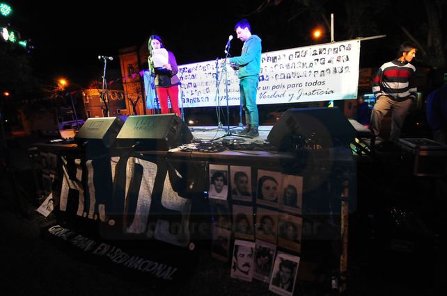 En Paraná homenajearon a las víctimas de la Noche de los Lápices