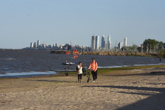 Ponen a punto la zona de playas rosarinas para la temporada estival
