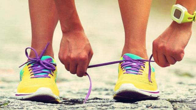 Las 6 formas diferentes de atarse los cordones de las zapatillas para correr y por qué te debería importar