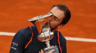 Medvedev venció en la final a Rune y se quedó con el Masters 1000 de Roma