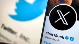 Twitter reemplaza el famoso logo del pájaro azul por una X