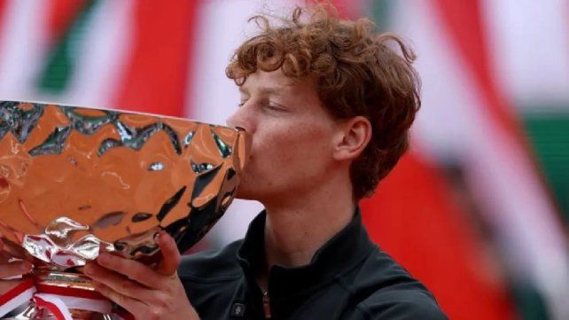 Sinner le ganó a Alcaraz la final del Masters de Montecarlo y es el nuevo número uno.