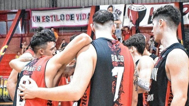La dirigencia de Colón fue saldando deudas con el último plantel para poder pensar en la Liga Argentina 2024/25. La dirigencia de Colón fue saldando deudas con el último plantel para poder pensar en la Liga Argentina 2024/25.