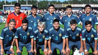 Froilán Díaz, arquero de Unión, jugará este lunes con la Selección Argentina Sub 17 la final del torneo amistoso de Francia ante Brasil.