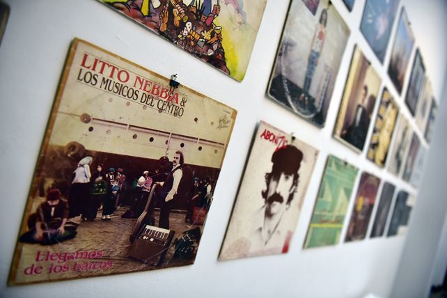 La colección de vinilos abarca los discos publicados en la década del 80.&nbsp;