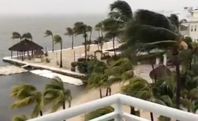 En este momento, el huracán Irma inicia el impacto directo en los Cayos de la Florida