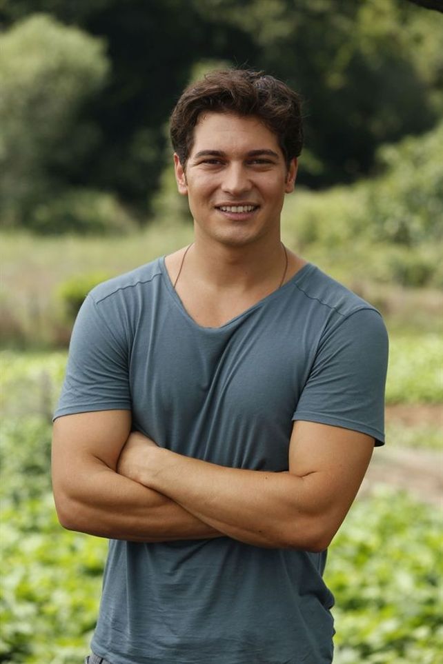 El protagonista de Medcezir también canta