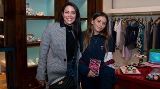 Jazmin Chebar de fantasía en Alto Rosario