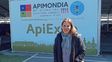 Presencia. La docente e investigadora Verónica Busch presentó proyectos en el Congreso Internacional de Apimondia. Presencia. La docente e investigadora Verónica Busch presentó proyectos en el Congreso Internacional de Apimondia.