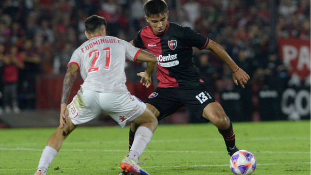 Juan Sforza cumple un rol clave en el desempeño de Newells.