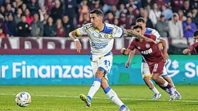 Con un polémico penal, Di María le dio el triunfo a Central contra Lanús