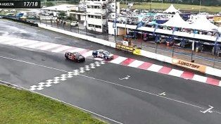 Video: Urcera ganó una carrera para el infarto en el Turismo Nacional