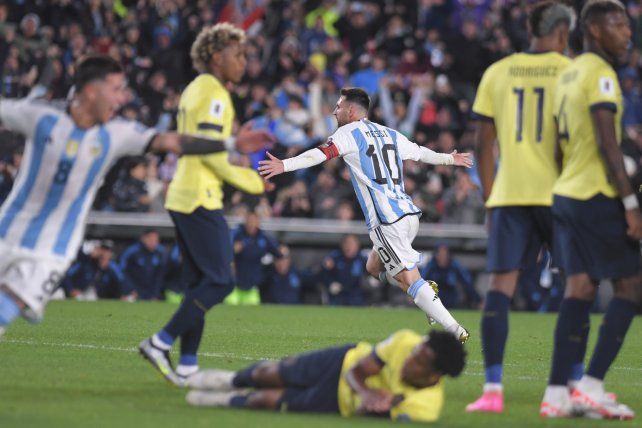 Messi le pagó la entrada a los hinchas que colmaron el Monumental