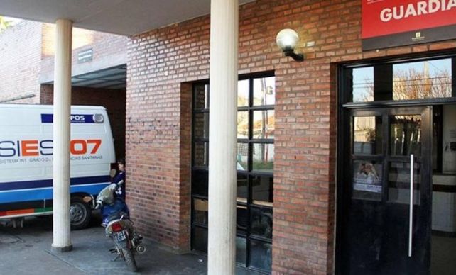 Villa Gobernador Gálvez. Un hombre fue asesinado a balazos por un sujeto que ingresó por la fuerza a la vivienda de la víctima y lo remató.&nbsp;