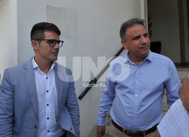 Imputado. Adrián Rodríguez junto a su defensor