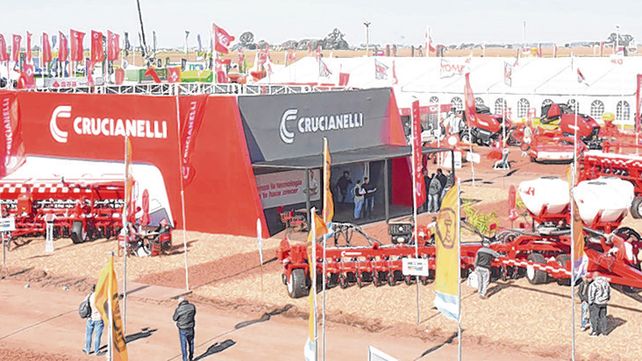 Tecnología. Las empresas de maquinaria agrícola desplegaron todo su arsenal en la exposición Agroactiva.