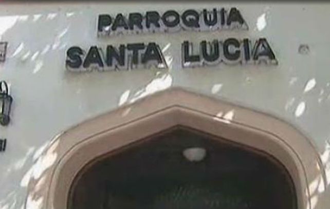 Eran dos muchachos y una chica; estaban armados