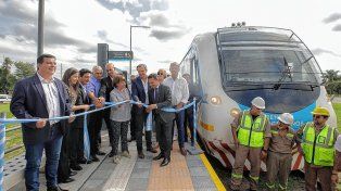 El intendente Adán Bahl y el ministro de Transporte de la Nación, Diego Giuliano, realizaron el corte de cintas en La Picada.