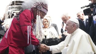 Francisco llegó a Canadá para pedir perdón a los indígenas por abusos en internados cristianos