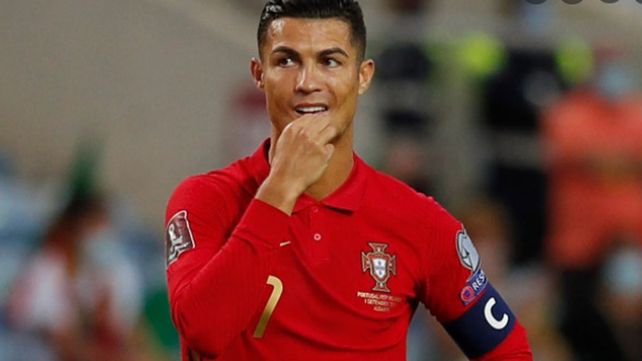 Cristiano Ronaldo podría quedarse sin jugar el que&nbsp; sería su último Mundial con Portugal.