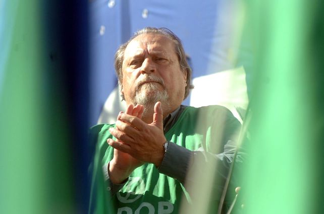 110826 BAYUGAR PEDRO PARO DOCENTE JUBILACION MT