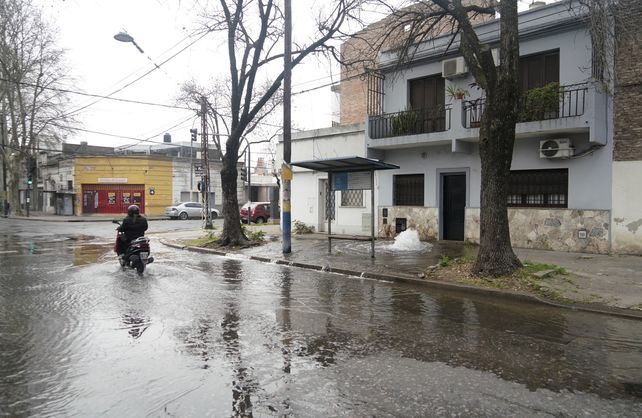 No era una pérdida. En inmediaciones de Buenos Aires y Ayolas hubo que descomprimir la presión del suministro.