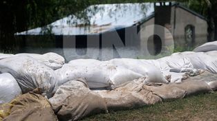 Se mantiene el número de evacuados por la crecida