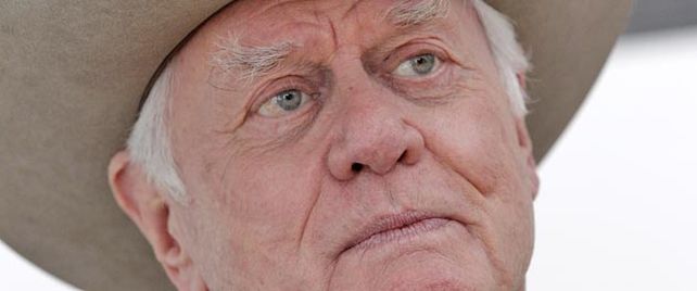 Hagman sufrió un trasplante hepático en 1995. Este año volvió a interpretar a John Ross (JR) para una remake de “Dallas”.