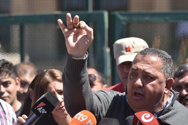 En su programa radial el dirigente se mostró muy enojado tras la derrota en las urnas. En su programa radial el dirigente se mostró muy enojado tras la derrota en las urnas.