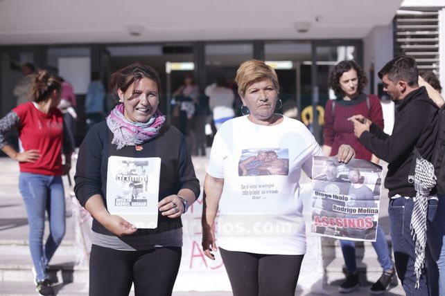La hermana y la madre de Gusmán