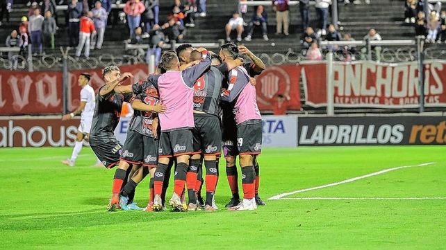 Copa Argentina: Barracas Central ganó y se cruzará con River