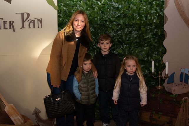 Ornella Angellotti, Simón, Josefina y Oliver Chomicki