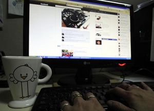 Tiene 14 años y se fugó con un ciberamigo de 24 que había conocido por Facebook