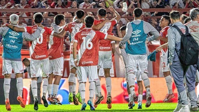 Argentinos Juniors eliminó a Instituto y enfrentará a San Lorenzo Argentinos Juniors eliminó a Instituto y enfrentará a San Lorenzo
