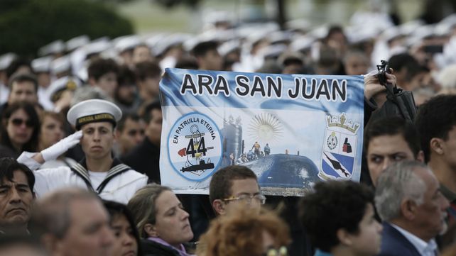 familiares durante uno de los actos que se hicieron para reimpulsar la búsqueda.&nbsp;
