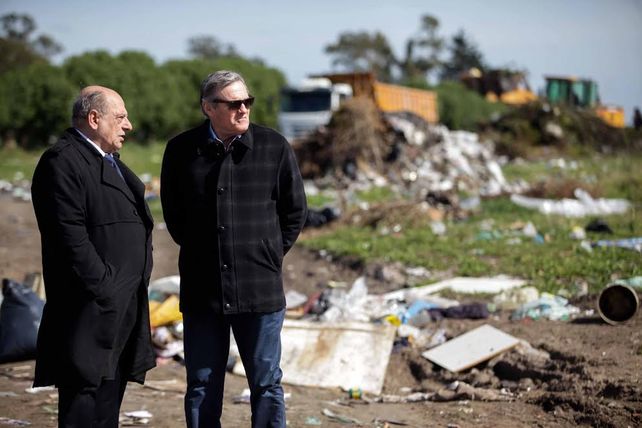 Arroyo (izquierda) instaló la polémica con la recolección de basura. (Foto: gentileza La Capital de Mar del Plata)