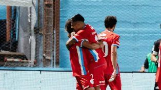Belgrano ganó y se quedó con la cima de la Zona B