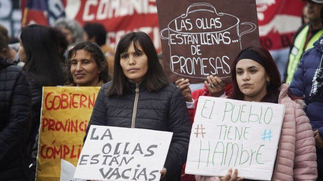 Docentes se movilizaron a Casa de Gobierno