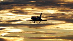 Aseguran que los restos de avi&oacute;n encontrados no son del vuelo 447