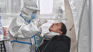 Este domingo hubo 27 muertos y más de 73.000 contagios de Covid en Argentina