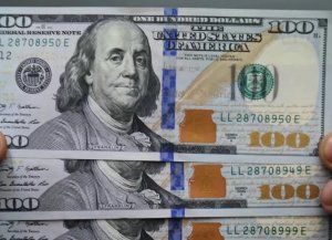El dólar oficial anotó su mayor caída en más de un mes y se extendió la brecha con el blue en Santa Fe