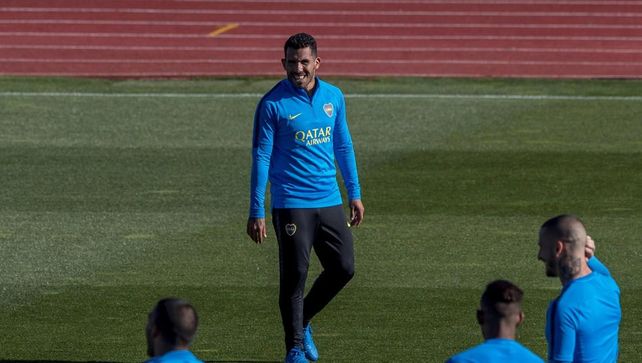 Carlos Tevez se recupera y pretende volver frente a Unión