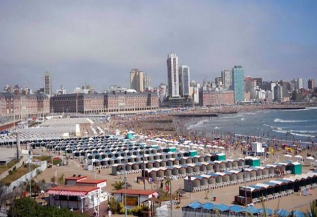Alquilar una carpa en la costa argentina costará entre 20 y 25% más