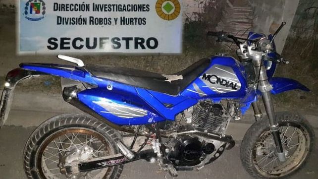 Desbaratan una banda de asaltantes armados con un prófugo que escapó del penal