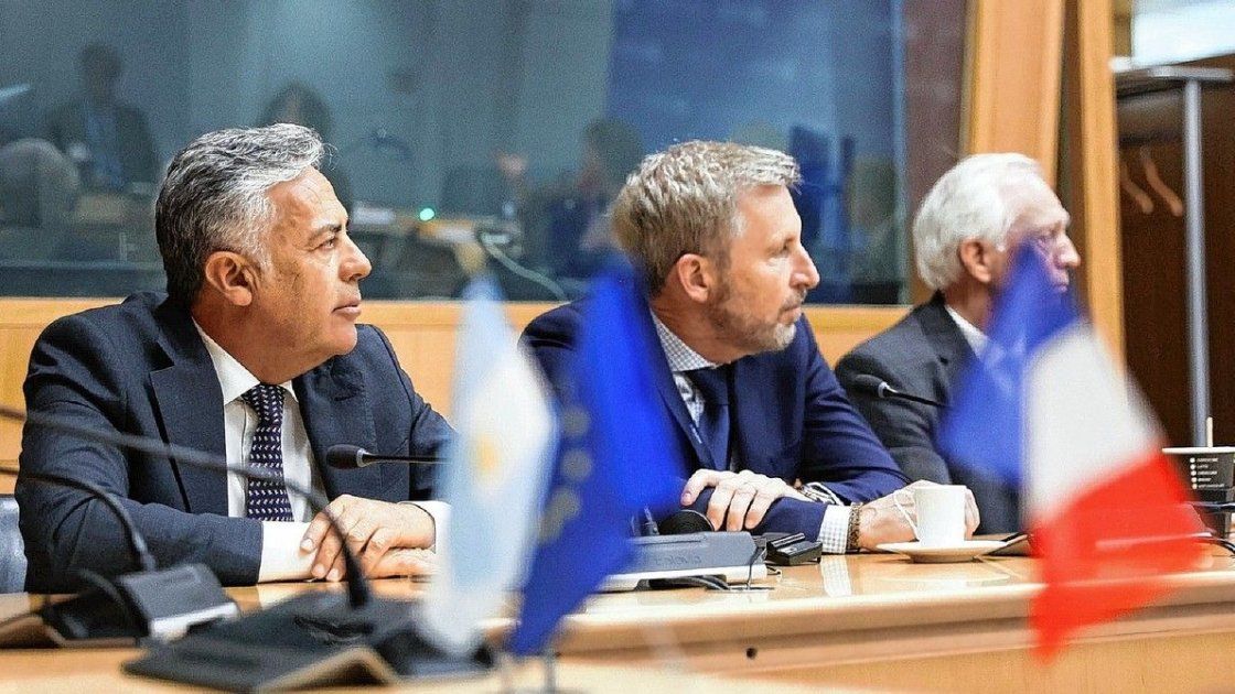 Frigerio evaluó en París herramientas de financiamiento para proyectos estratégicos de Entre Ríos.