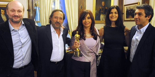 Cristina festej&oacute; el Oscar con Campanella y el equipo de El secreto de sus ojos