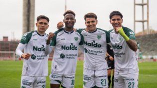 Sarmiento golpeó sobre el final, ganó en Mar del Plata y agravó la crisis de Aldosivi