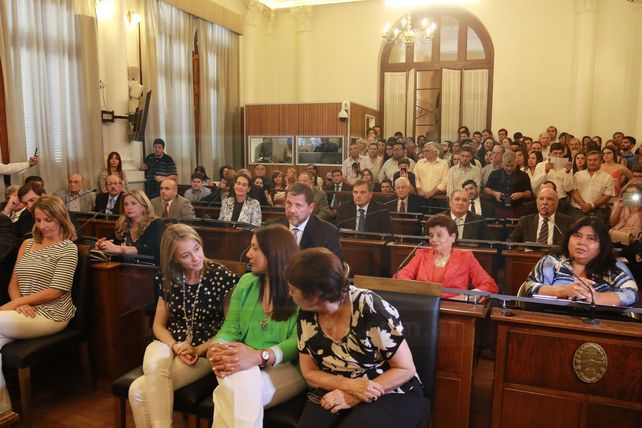 Juraron nuevos senadores y senadoras provinciales