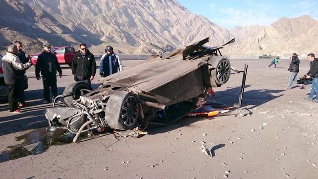 Se pegó tremendo palo en el Top Race que se corre en San Juan